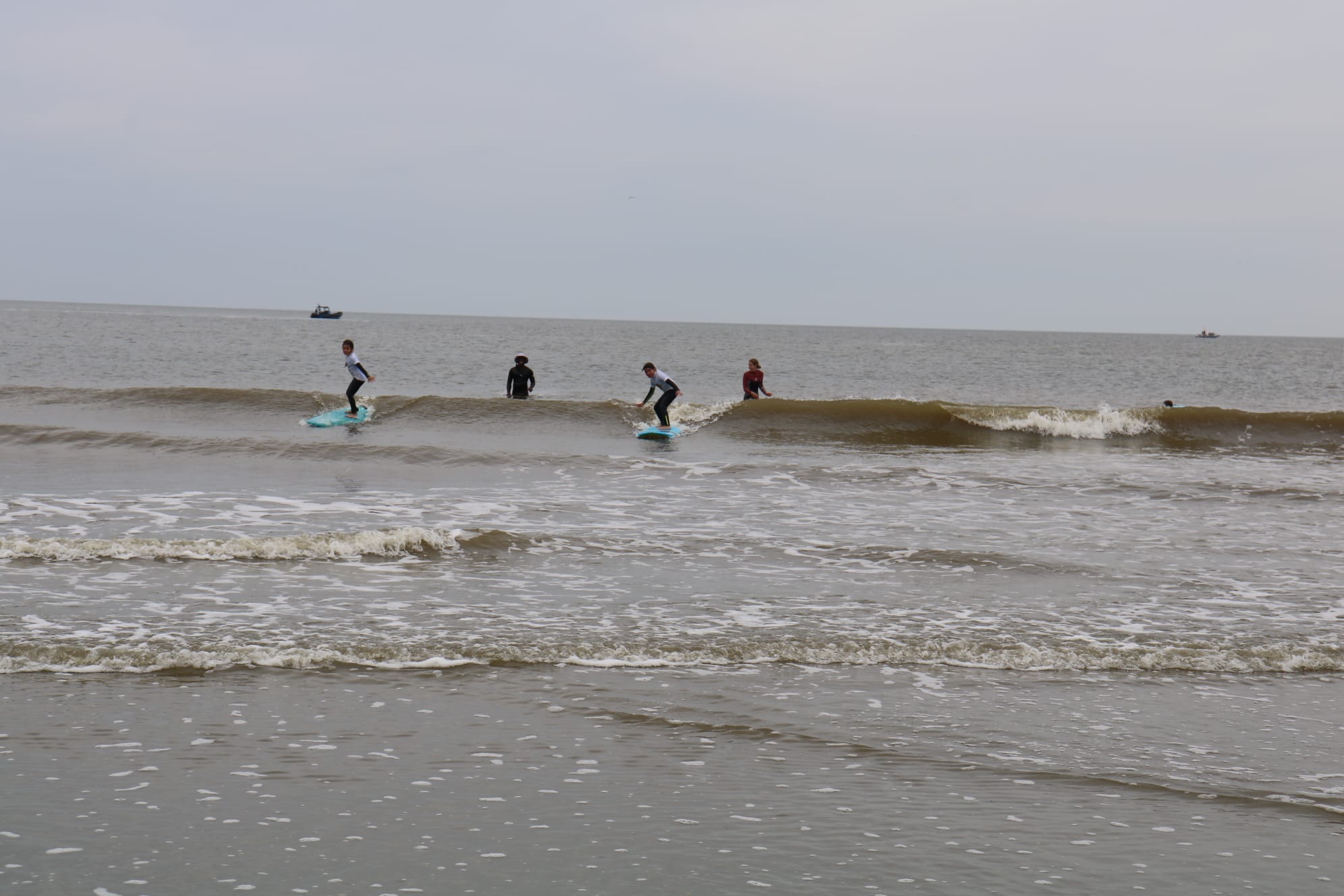 Surfing Image 6